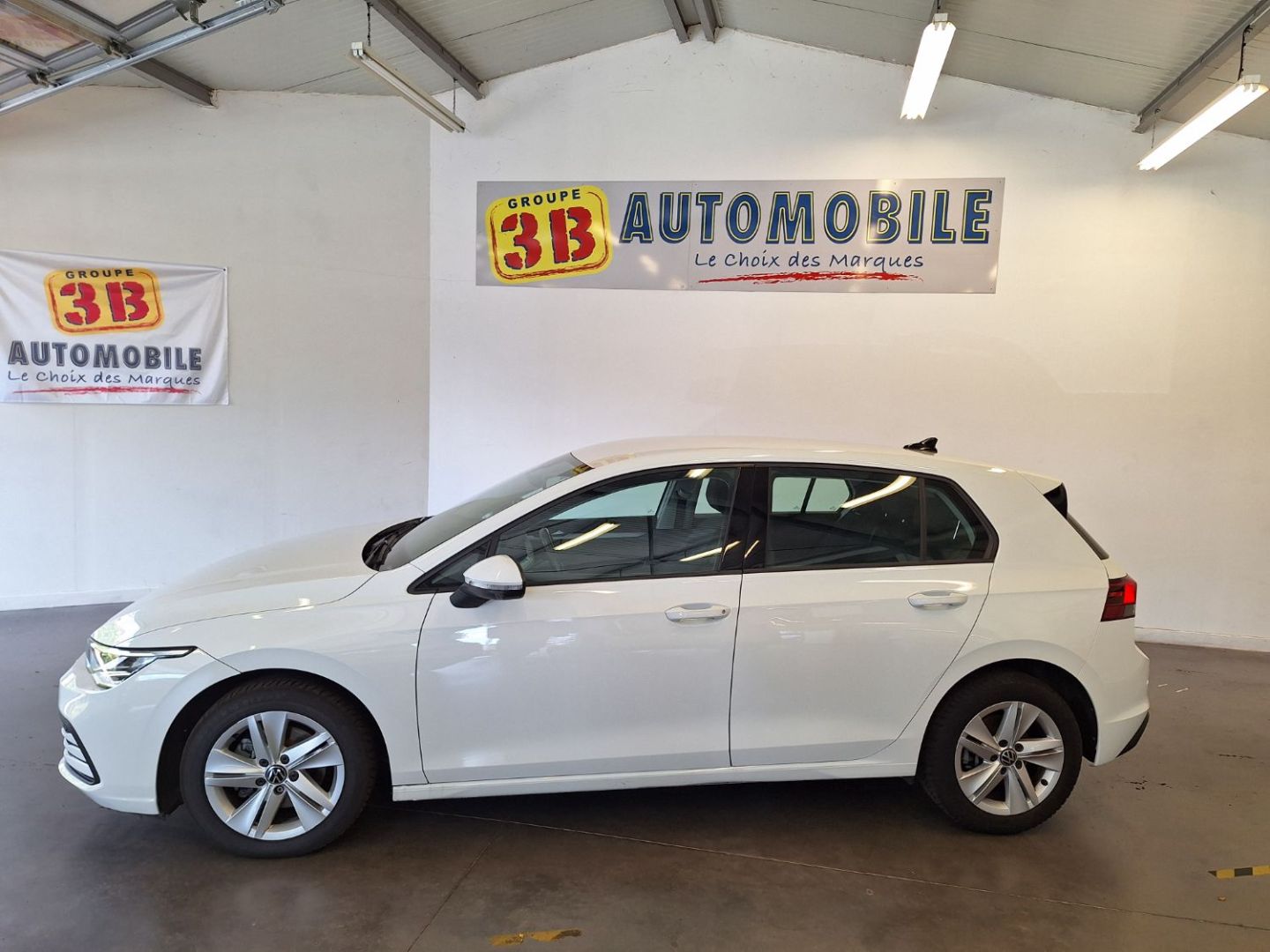 VOLKSWAGEN GOLF 8 - 2.0 TDI SCR 150 DSG7 Life Business