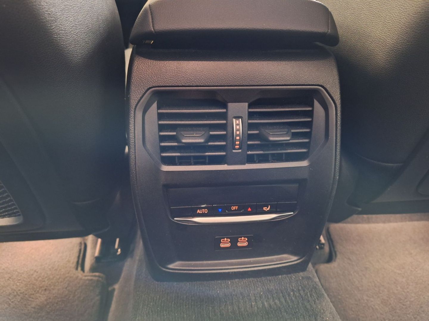 BMW serie 3 - Berline 318 d Lounge 2.0 150CV BVA8
