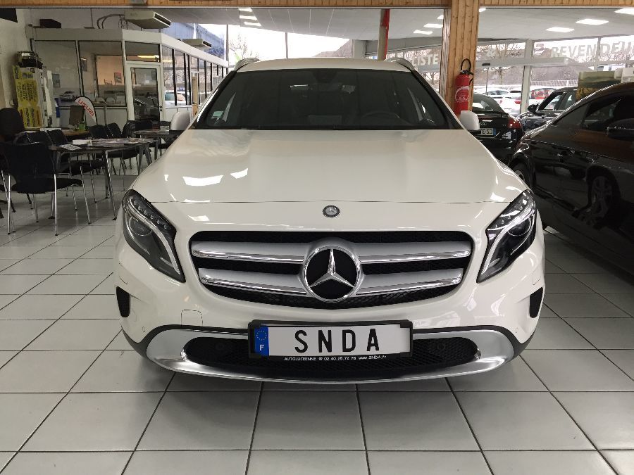 MERCEDES-BENZ CLASSE GLA CLASSE GLA 180 D SENSATION