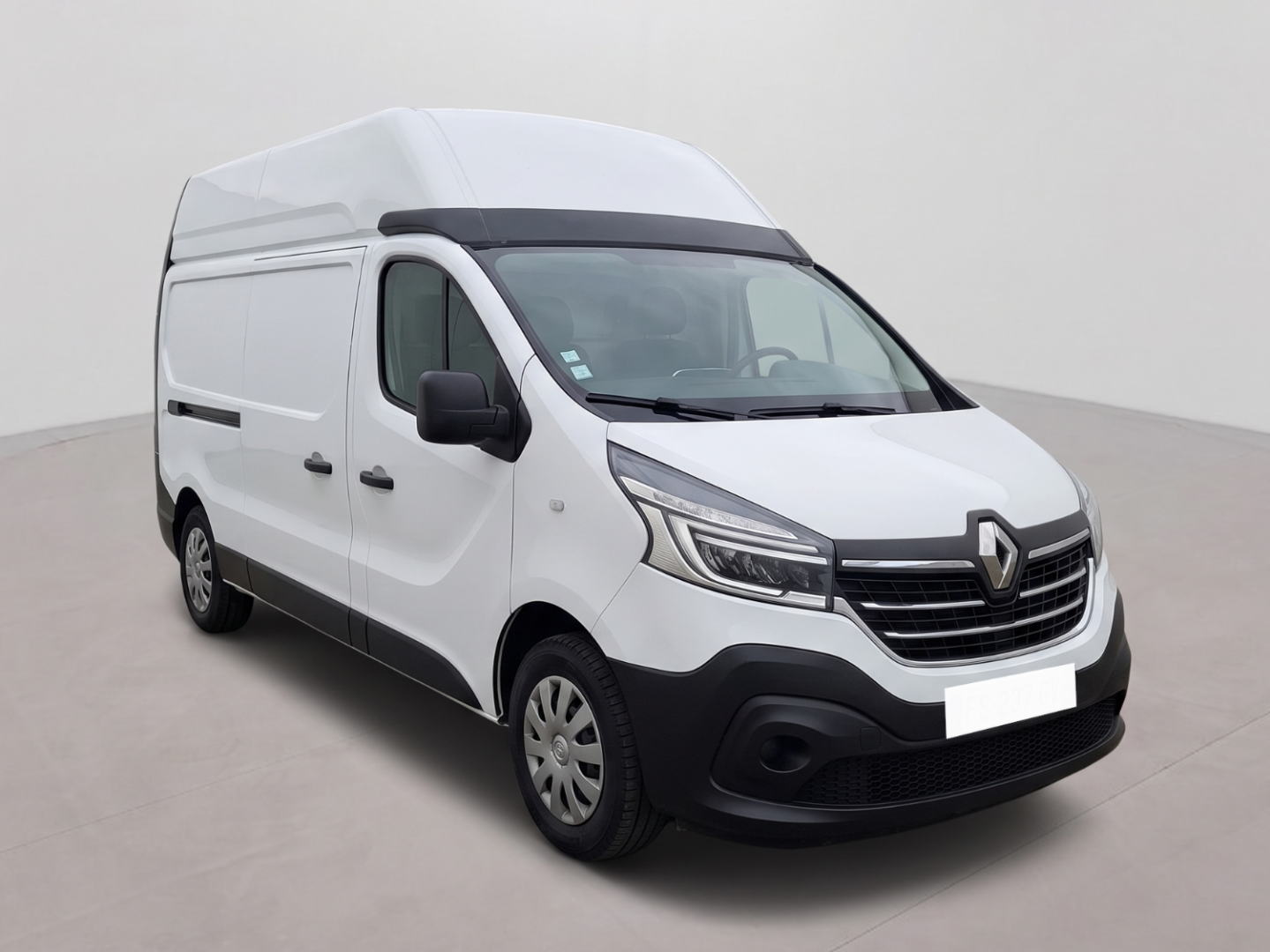 RENAULT TRAFIC FOURGON - L2H2 2.0 dCi 145 Grand Confort 3pl