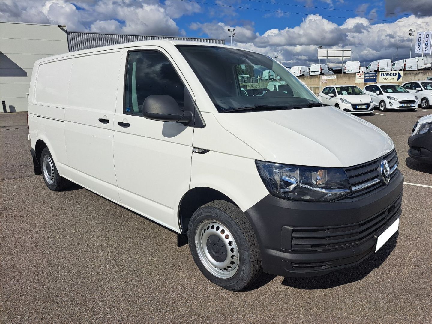 VOLKSWAGEN TRANSPORTER FOURGON - L2H1 2.0 TDI 150 DSG7 3PL