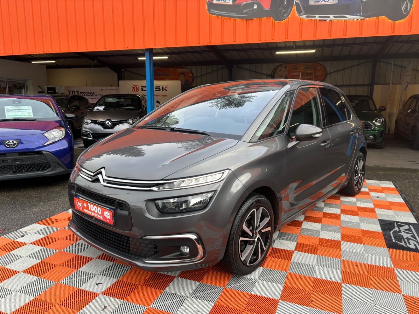 CITROEN C4 SPACETOURER - PURETECH 130 EAT8 FEEL JA 17 PACK DRIVE ASSIST ET ENFANT (2019)