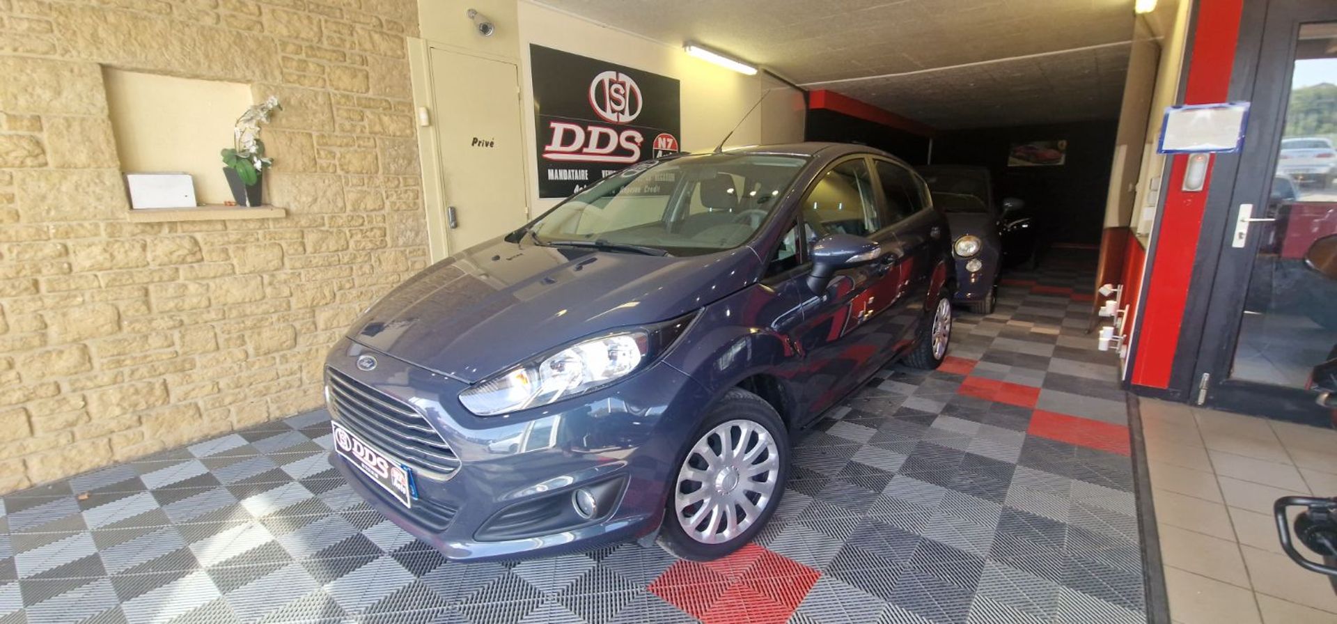 FORD FIESTA - 1.5 TDCI DISTRI NEUVE CLIM CT OK (2013)