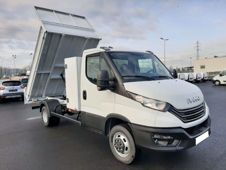 IVECO DAILY - 35C16H3.0 BENNE + COFFRE 41000E HT (2023)