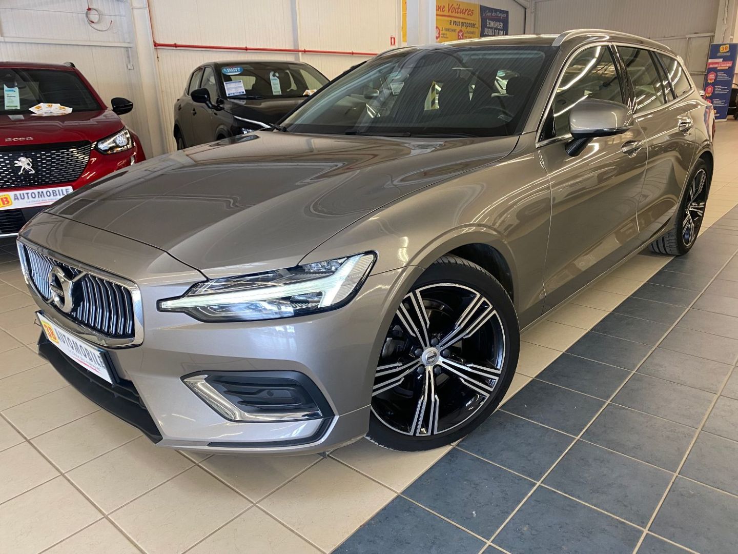 VOLVO V60 II - D4 INSCRIPTION 190CV STOP&START GEARTRONIC 8 (2018)