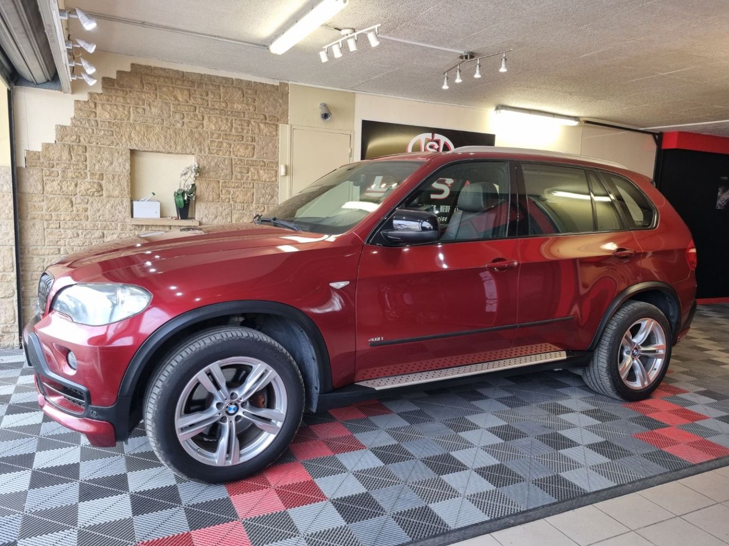 BMW X5 II - V8 4.8L 355 CV ECHAPP DECONNECTABLE CAR PLAY (2009)