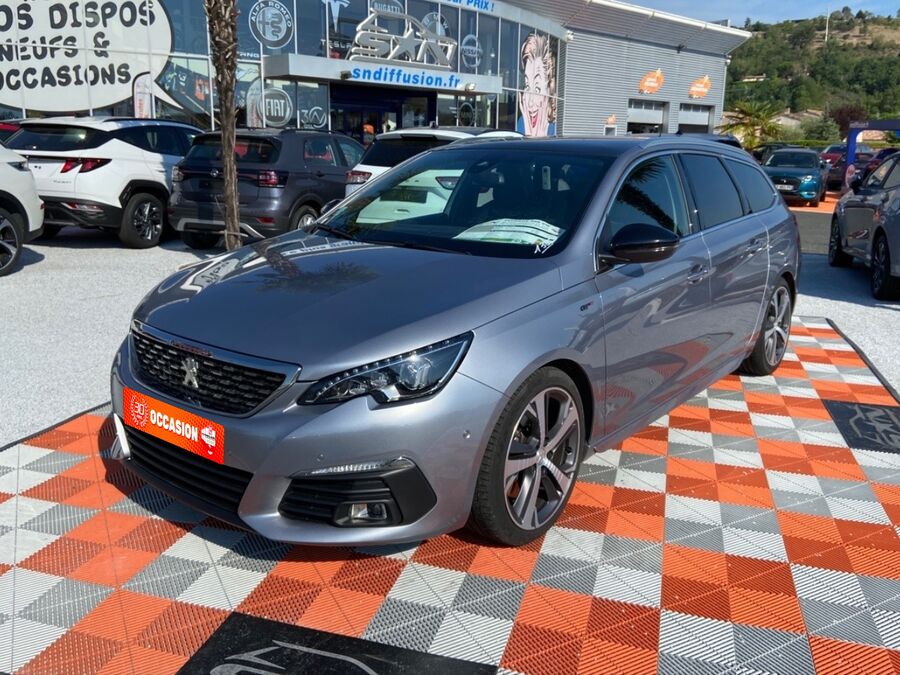 PEUGEOT 308 SW BlueHDi 180 EAT8 GT Toit Pano Angles Morts Attelage 1°main