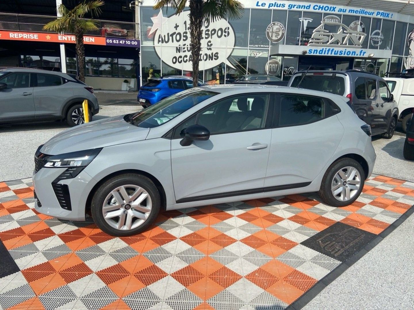 RENAULT CLIO - V DCI 100 BV6 EVOLUTION ECRAN CAMÉRA RADAR (2025)