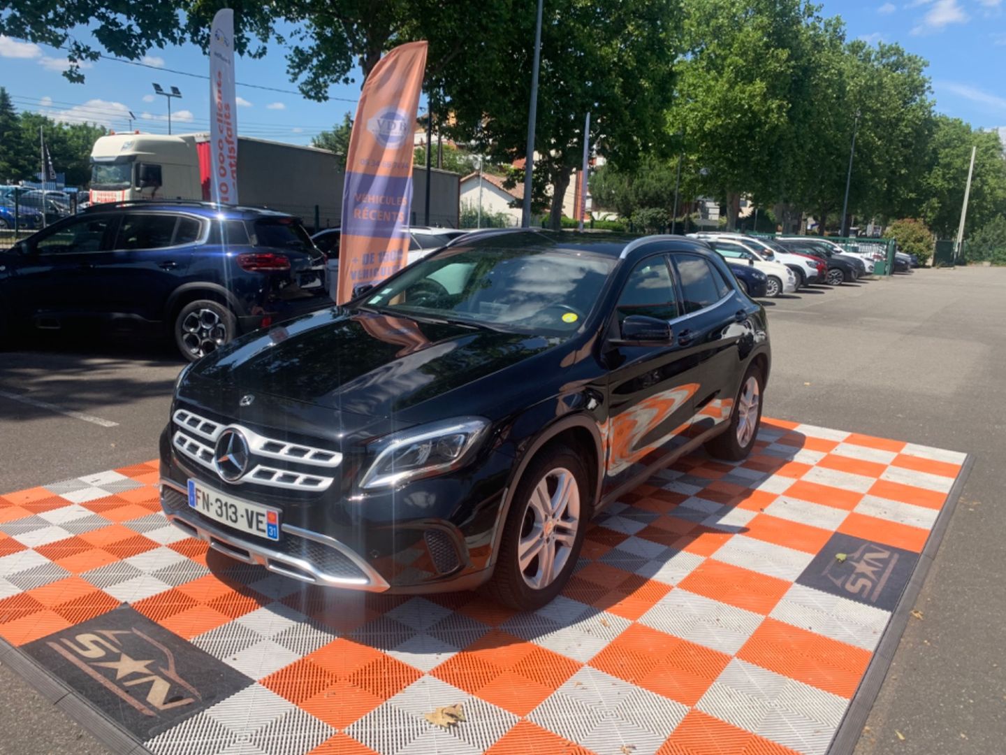 MERCEDES-BENZ GLA - 220D 4MATIC 7G-DCT SENSATION GPS (2018)