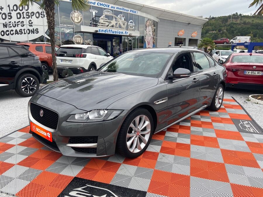 JAGUAR XF - 2.0 D 180 BVA8 R-SPORT CUIR GPS CAMÉRA (2018)