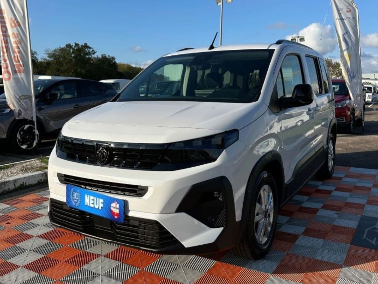 PEUGEOT RIFTER - NEW BLUEHDI 100 BV6 ALLURE PACK STYLE CAMÉRA JA 16" (2025)