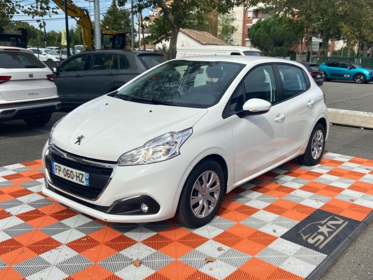 PEUGEOT 208 AFFAIRE - BLUEHDI 100 PREMIUM PACK GPS 2PL 7000 € HT (2020)