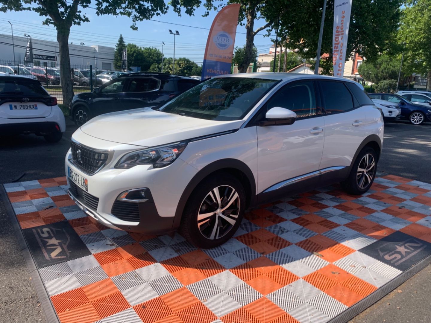 PEUGEOT 3008 - PURETECH 130 BV6 ALLURE (2017)