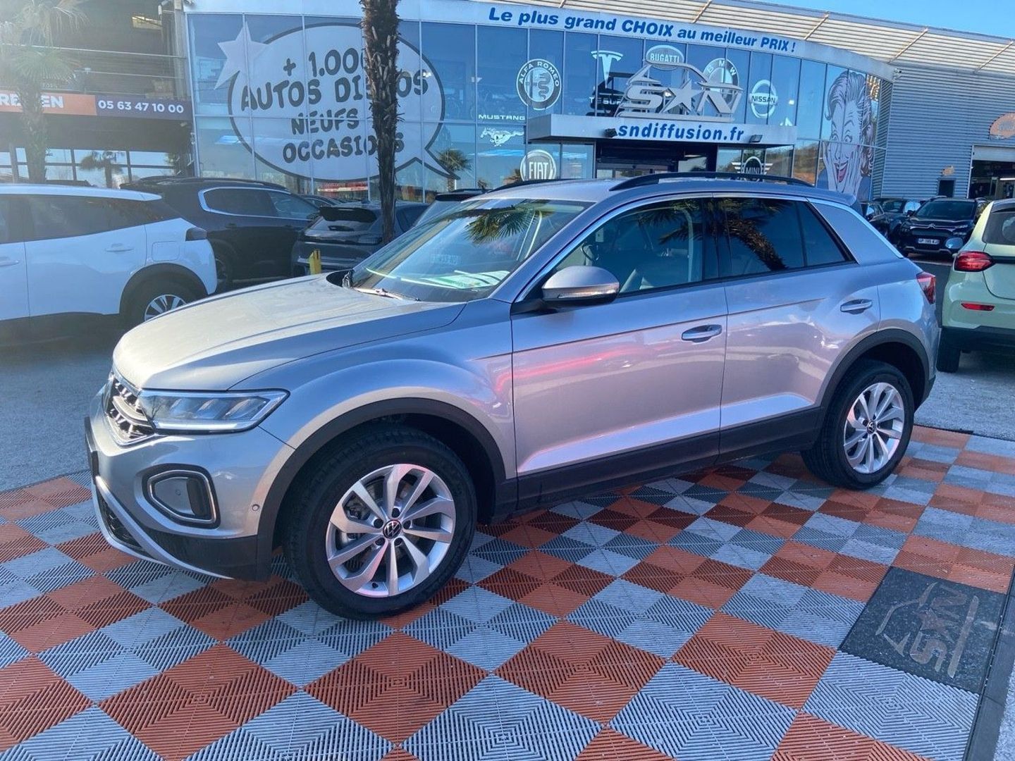 VOLKSWAGEN T-ROC - 2.0 TDI 150 DSG7 VW EDITION EXPORT JA 17" CAMÉRA (2025)