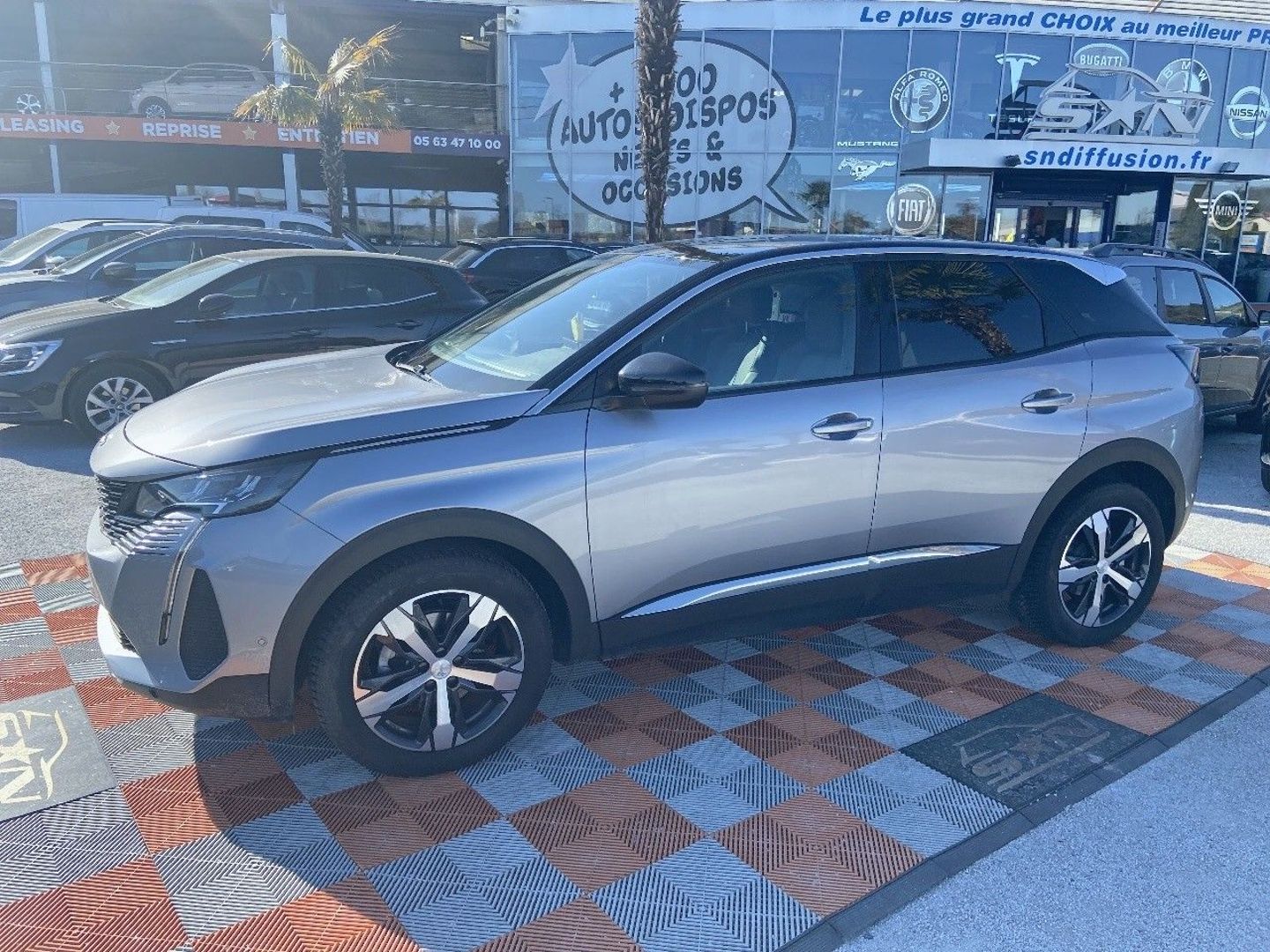 PEUGEOT 3008 - BLUEHDI 130 EAT8 ALLURE PACK HAYON GRIP CONTROL DRIVE ASSIST (2024)