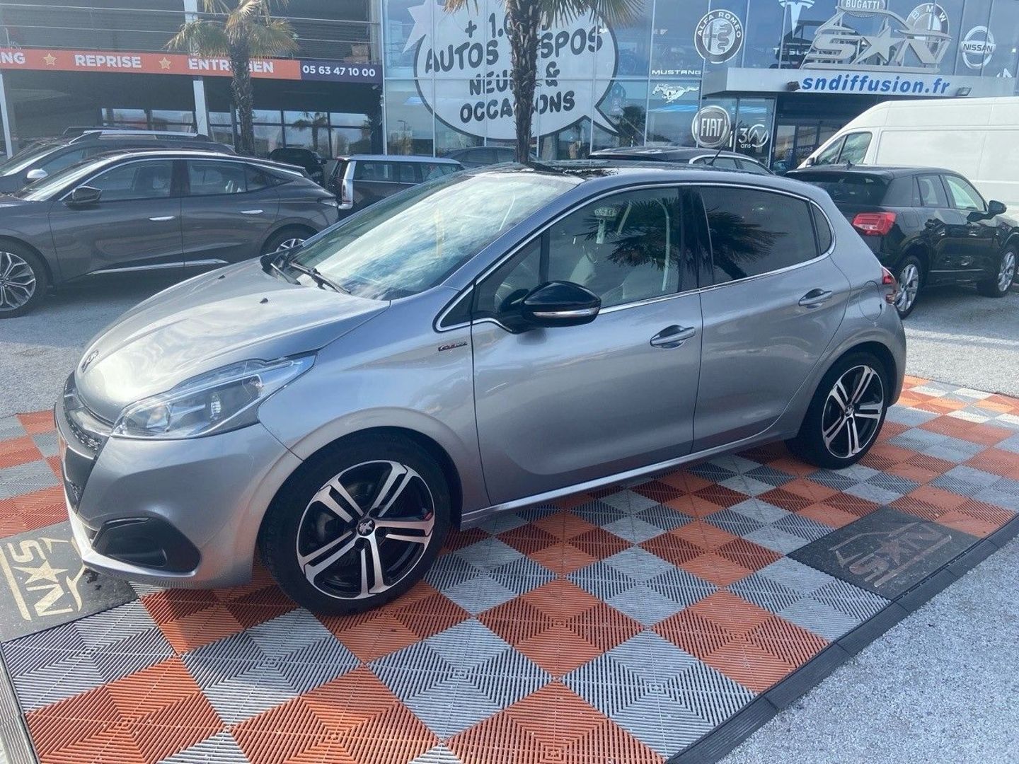 PEUGEOT 208 - 1.2 PURETECH 110 GT LINE TOIT PANO (2019)