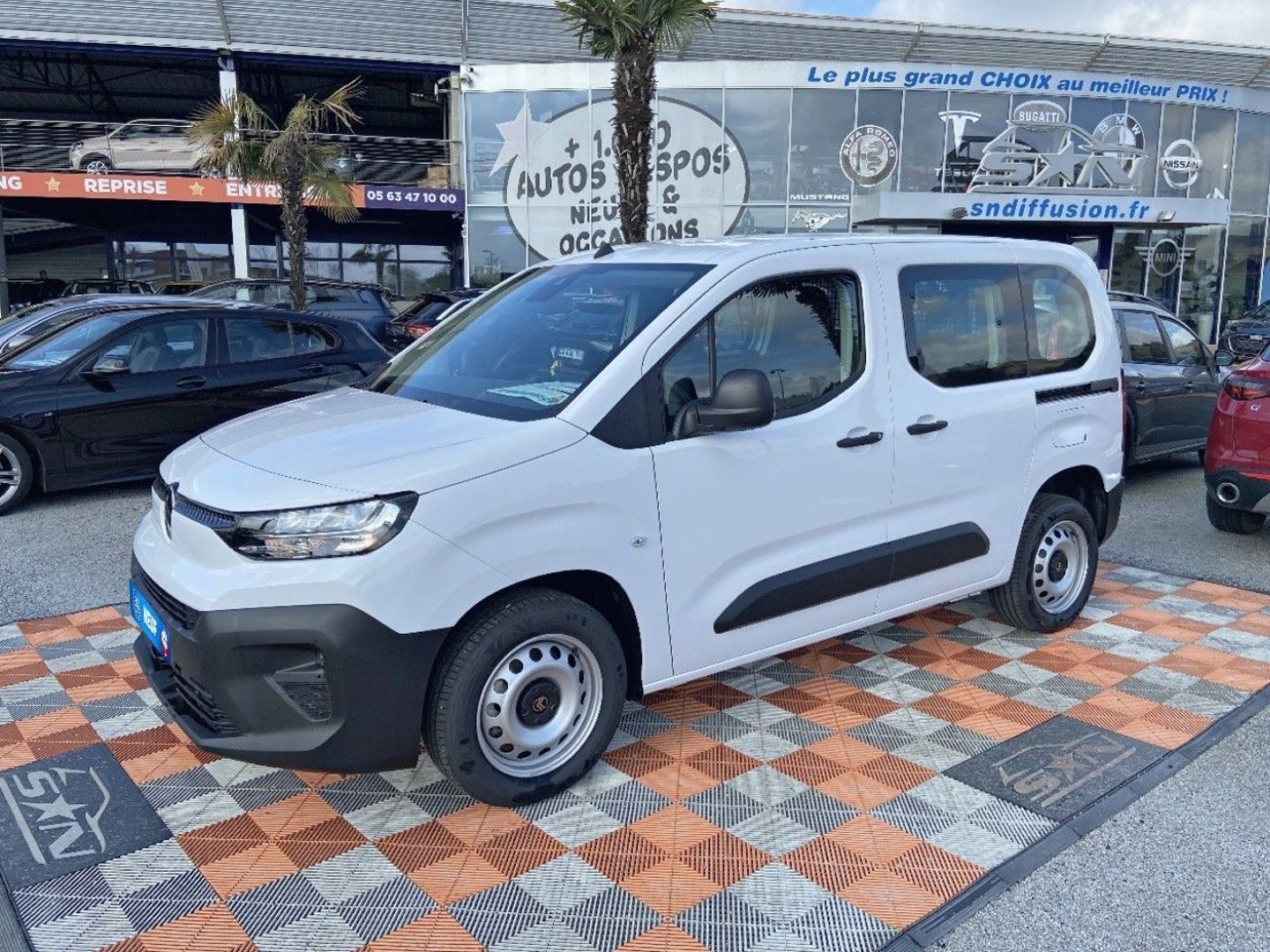 CITROEN BERLINGO - NEW BLUEHDI 100 BV6 YOU PACK CONFORT ECRAN 10" 2 PORTES LAT N-1 (2024)