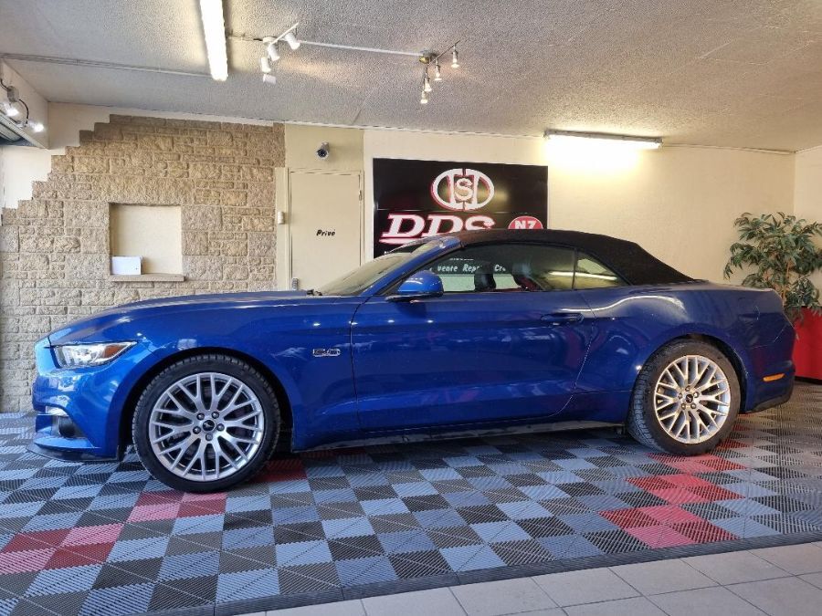 FORD MUSTANG - GT V8 5.0 BIOETHANOL CONVERTIBLE GPS CUIR ETAT NEUF !!!! (2016)