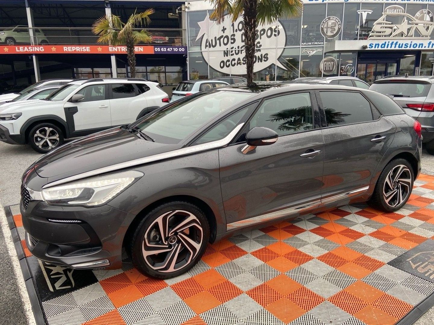 DS DS5 - 2.0 BLUEHDI 180 EAT6 SPORT CHIC (2024)
