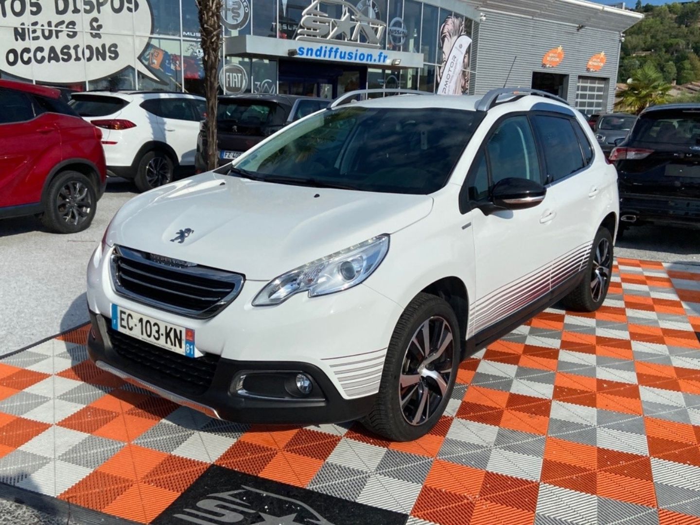 PEUGEOT 2008 - PURETECH 130 URBAN GPS (2016)