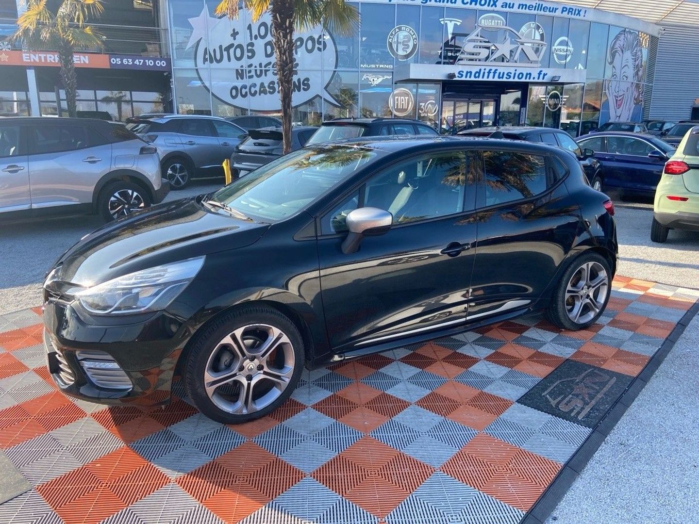 RENAULT CLIO - IV 1.2 TCE 120 EDC GT