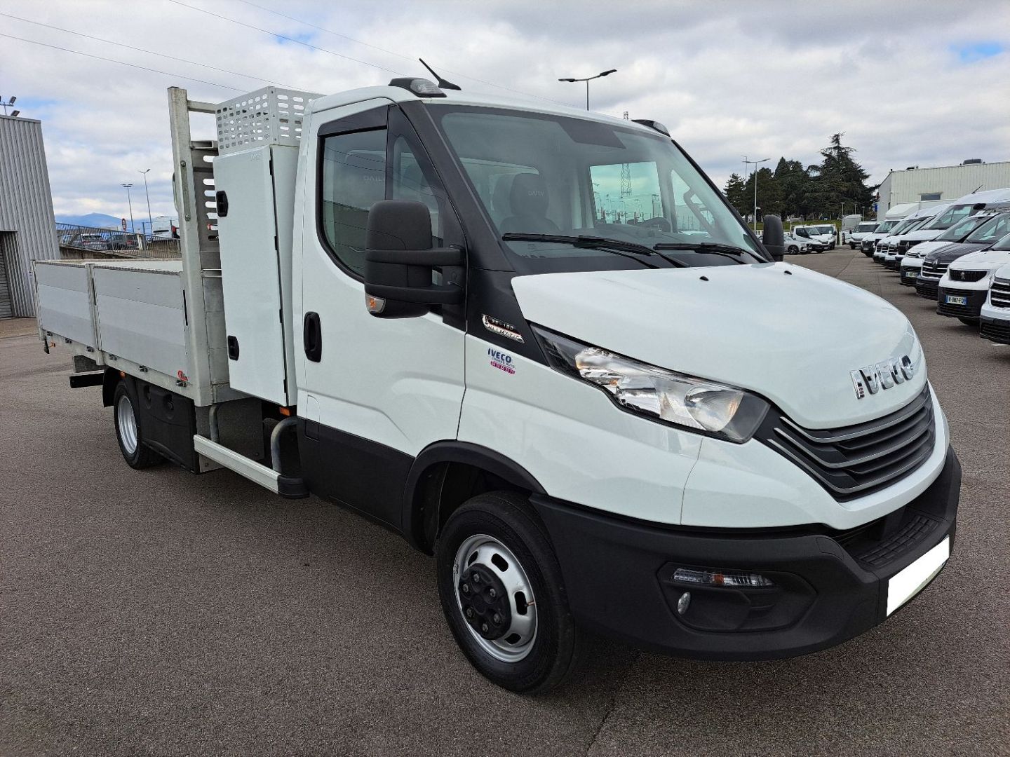 IVECO DAILY - 35C18A8 PLATEAU (2023)