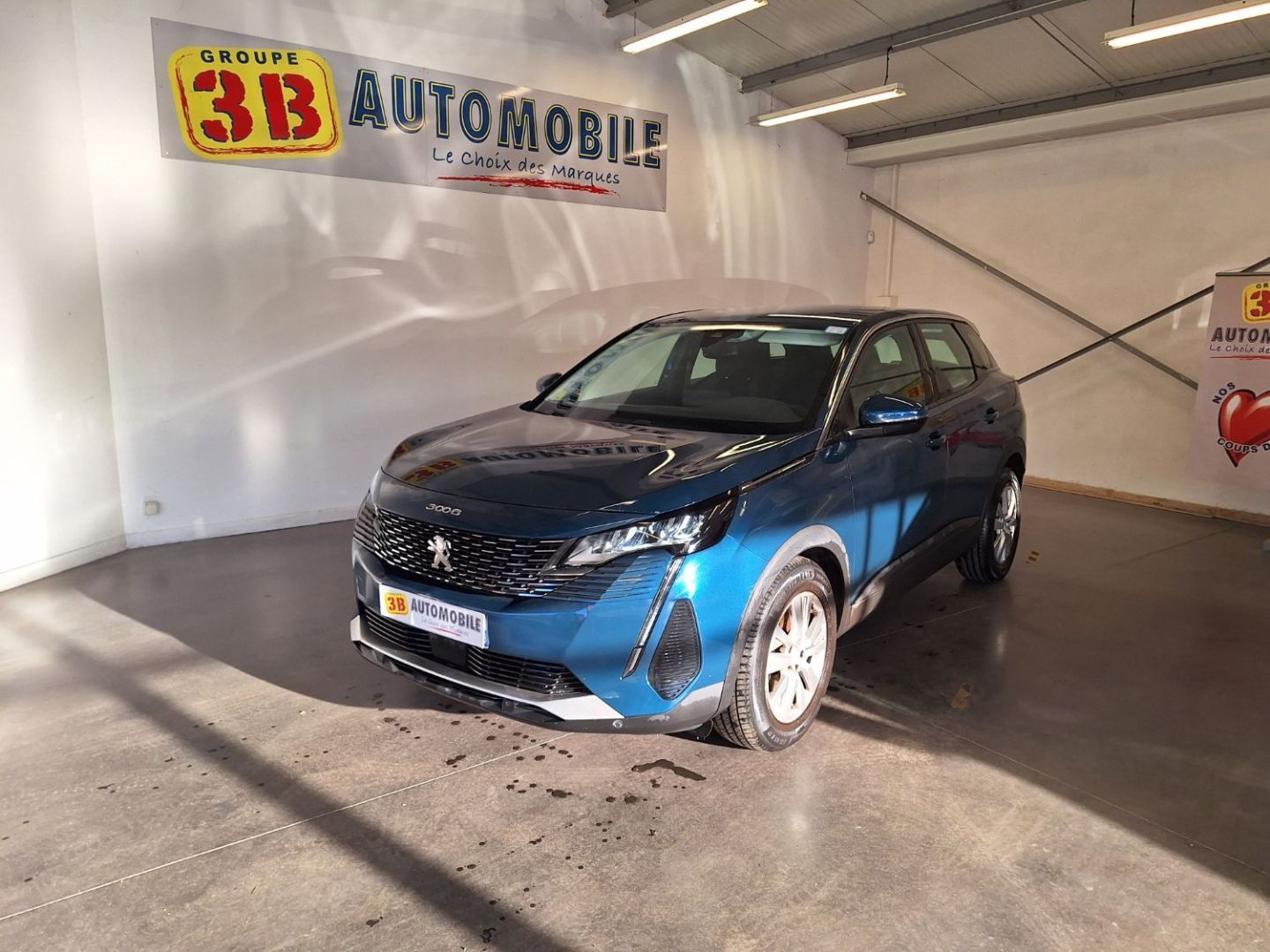 PEUGEOT 3008 - 1.5 BLUEHDI 130CHEAT8 BUSINESS + (2021)