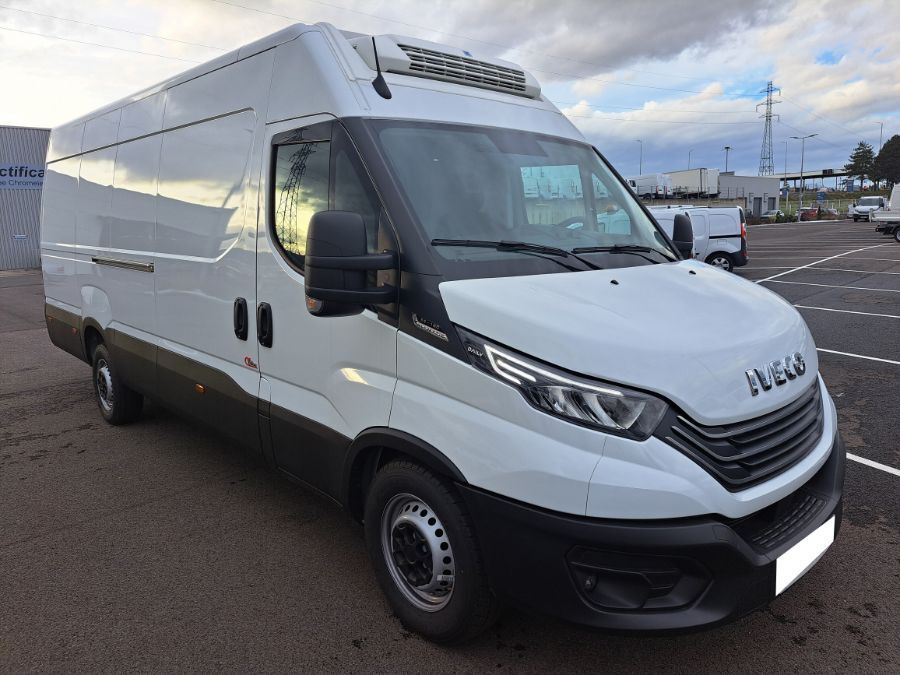 IVECO DAILY FOURGON - 35S18 A8 L4 FRIGO (2023)