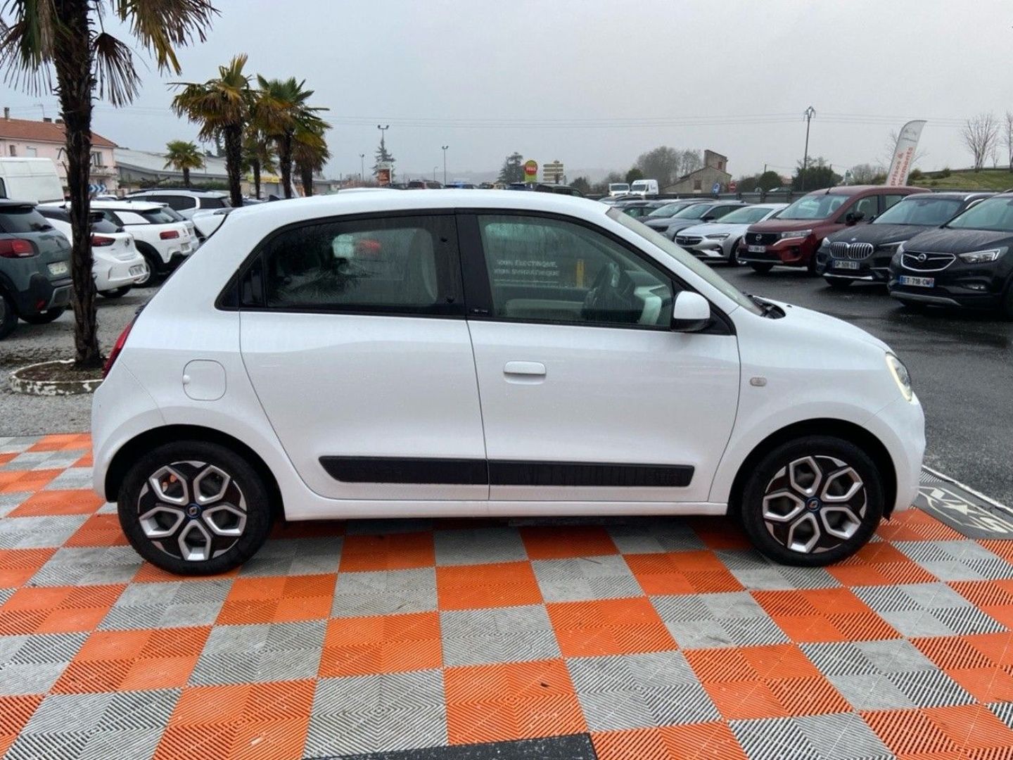 RENAULT TWINGO - E-TECH ELECTRIQUE ZEN R80 ZEN