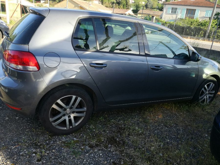 VOLKSWAGEN GOLF VI - 1.6 TDI CONFORT 5P (2010)