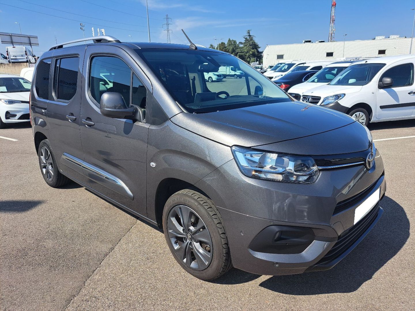 TOYOTA PROACE CITY VERSO - 1.5 130 D-4D EXECUTIVE BVA8 (2021)