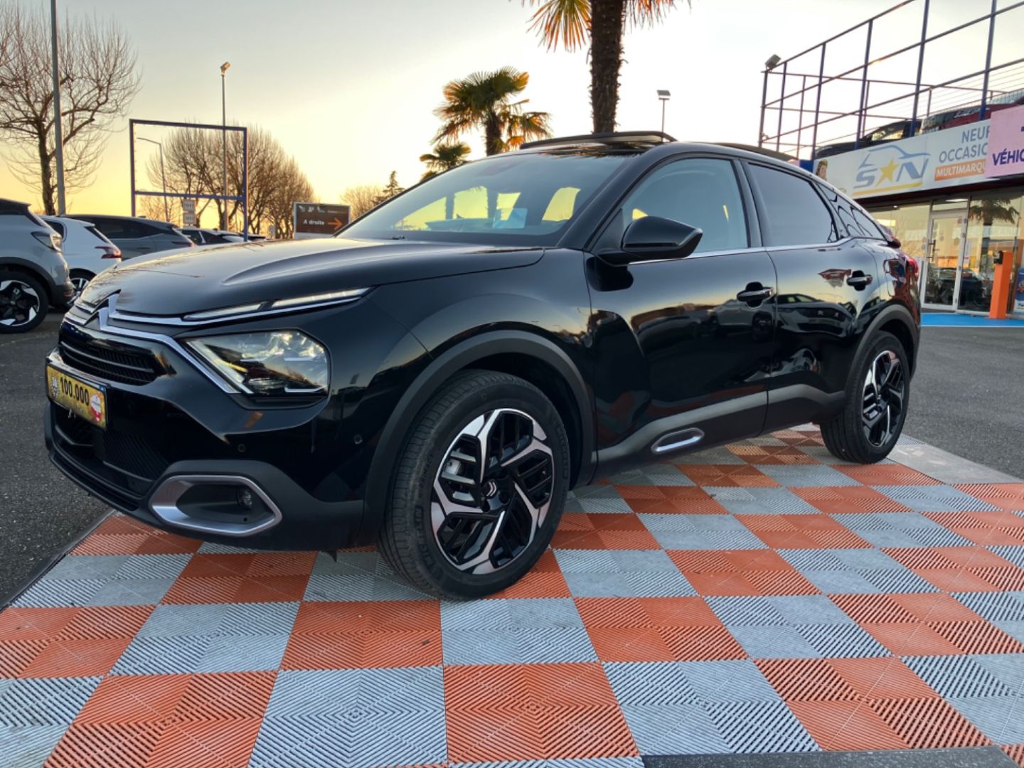 CITROEN C4 PureTech 130 EAT8 SHINE PACK Toit Ouvrant