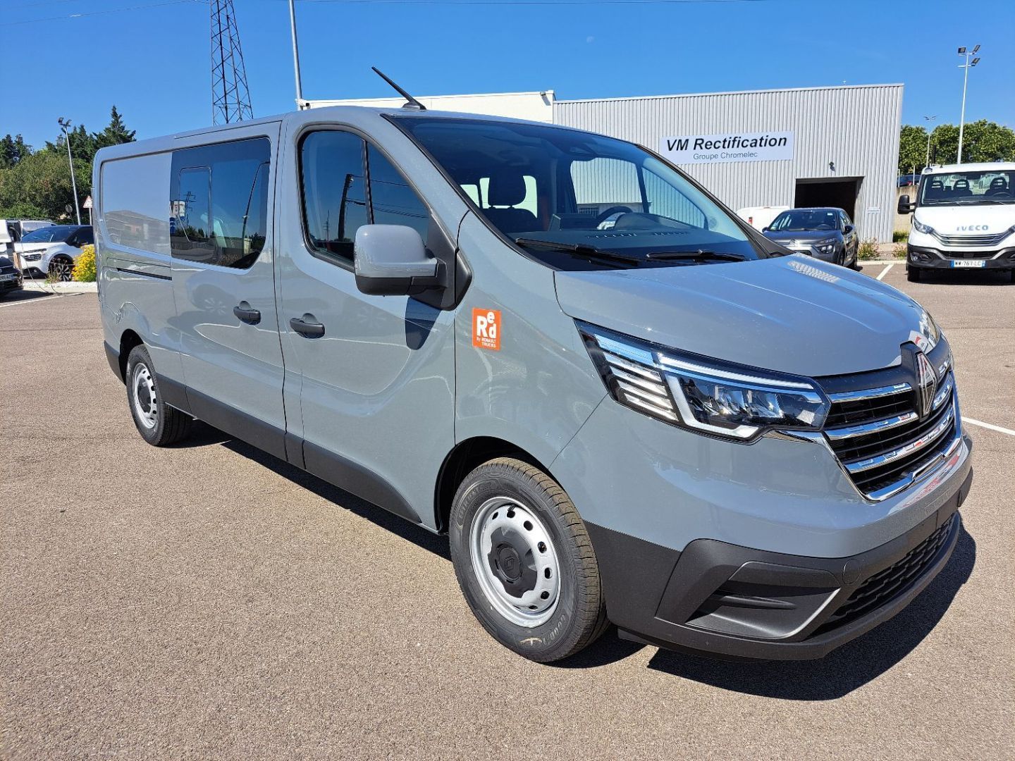RENAULT TRAFIC CABINE APPROFONDIE - 6PL L2H1 3T BLUE DCI 150 GSR2 RED EDITION PLUS (2025)