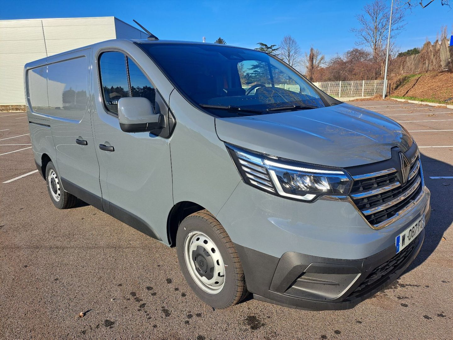 RENAULT TRAFIC FOURGON - L1H1 3T BLUE DCI 130 GSR2 RED EDITION 3PL (2025)