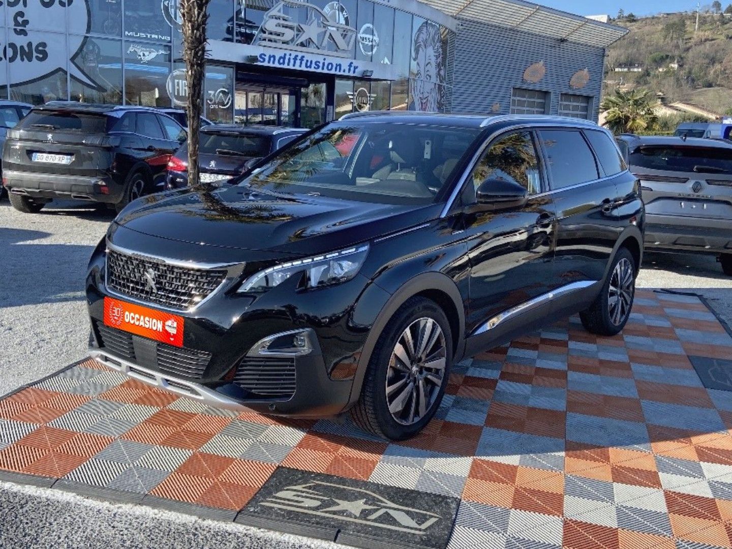 PEUGEOT 5008 - PURETECH 130 GT LINE TOIT HAYON JA 19" 7PL (2020)