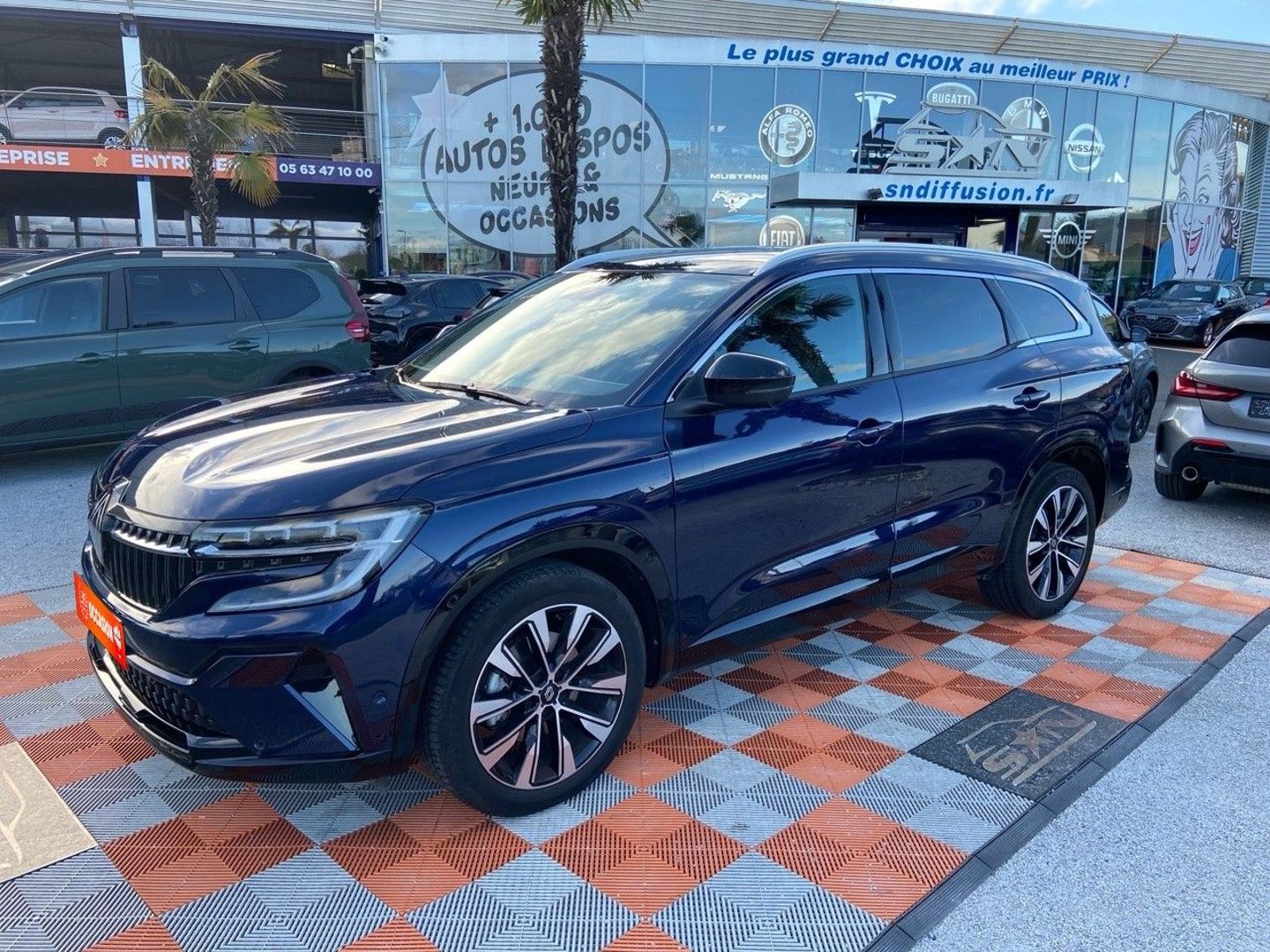 RENAULT ESPACE - E-TECH FULL HYBRID 200 TECHNO CAMÉRA 360 7PL (2024)