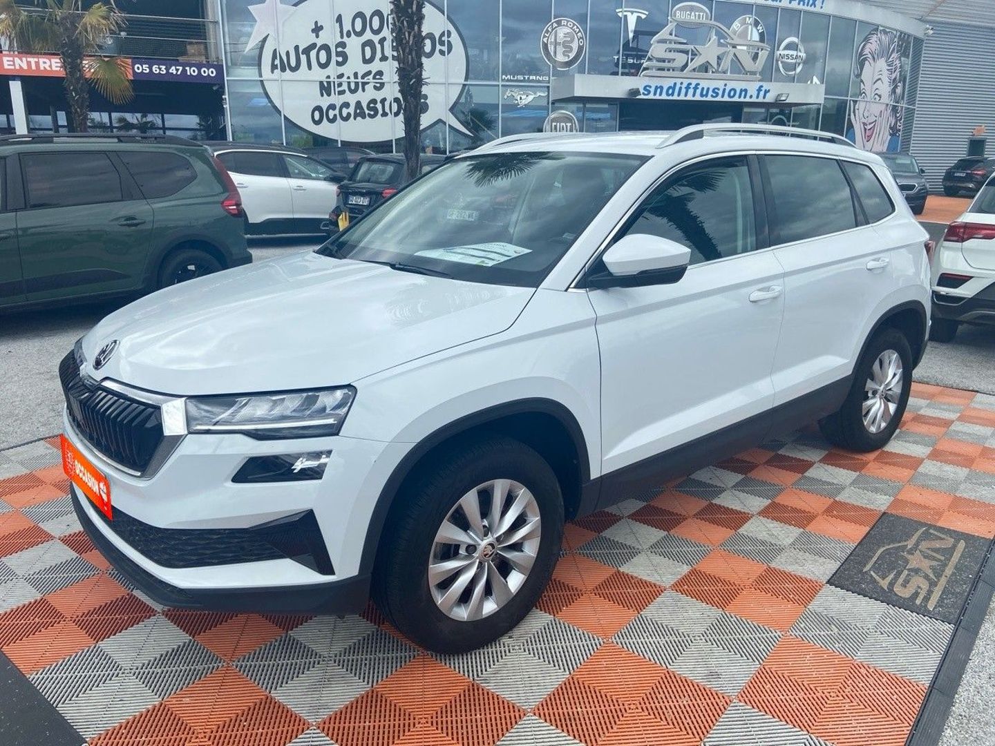 SKODA KAROQ 2.0 TDI 116 BV6 SELECTION JA 16" Caméra