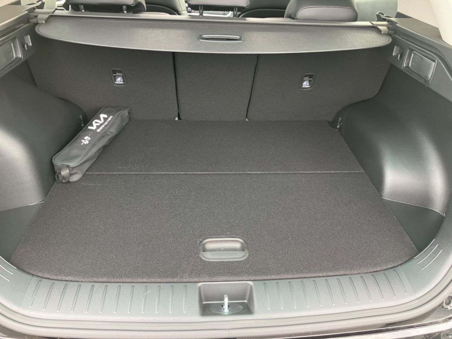 KIA SPORTAGE - 1.6 T-GDI HEV 230 BVA6 ACTIVE PACK LUXE Toit Caméra 360°