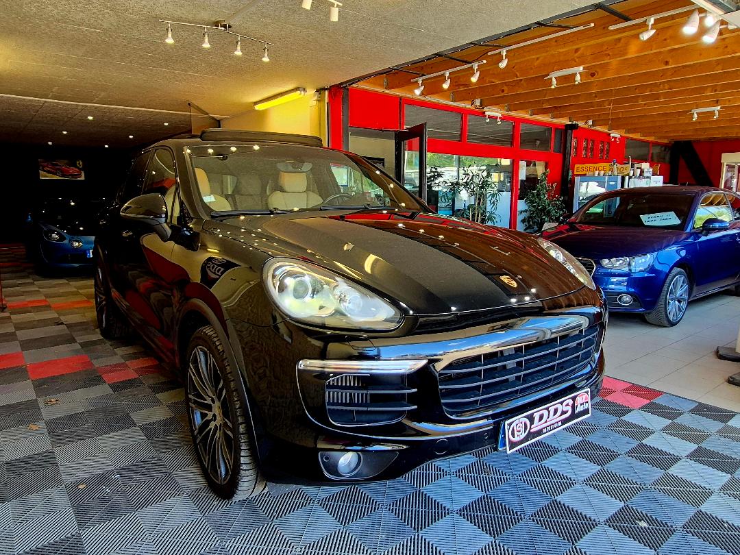 PORSCHE CAYENNE III - 380 CV TOIT OUVRANT GPS PACK CHRONO