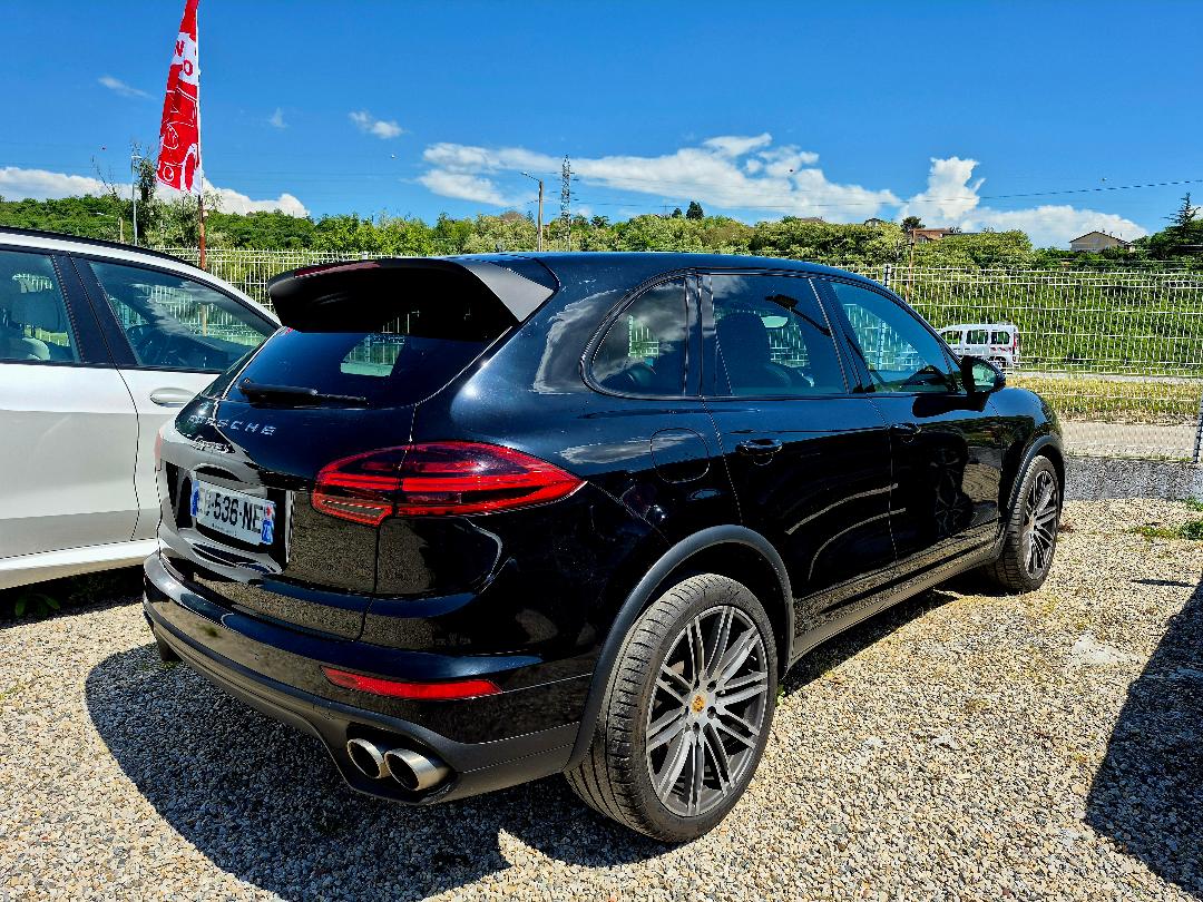 PORSCHE CAYENNE III - 380 CV TOIT OUVRANT GPS PACK CHRONO