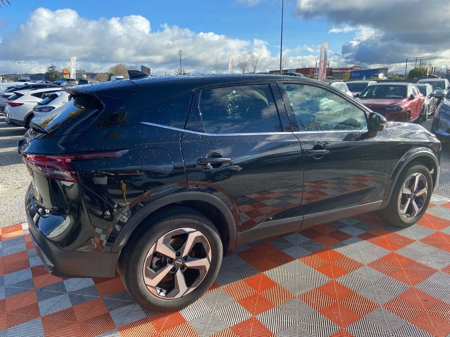 NISSAN QASHQAI - Mild Hybrid 158 X-TRONIC N-CONNECTA Hayon GPS Caméra 360° Pack Hiver