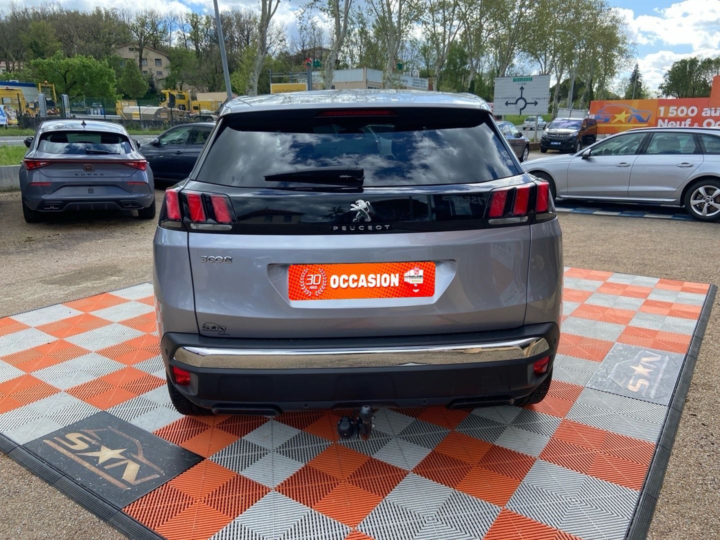 PEUGEOT 3008 - 1.2 PureTech 130 ALLURE