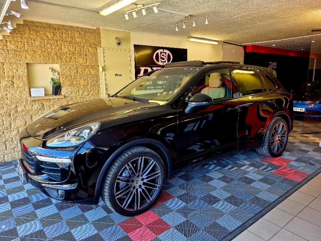 PORSCHE CAYENNE III - 380 CV TOIT OUVRANT GPS PACK CHRONO