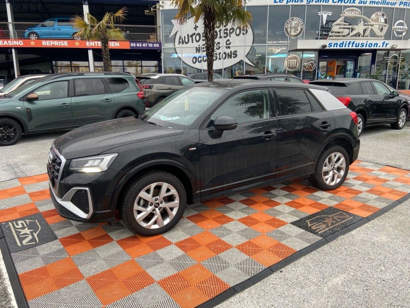 AUDI Q2 - 35 TFSI 150 S-TRONIC S-LINE Ext GPS Caméra Hayon Keyless