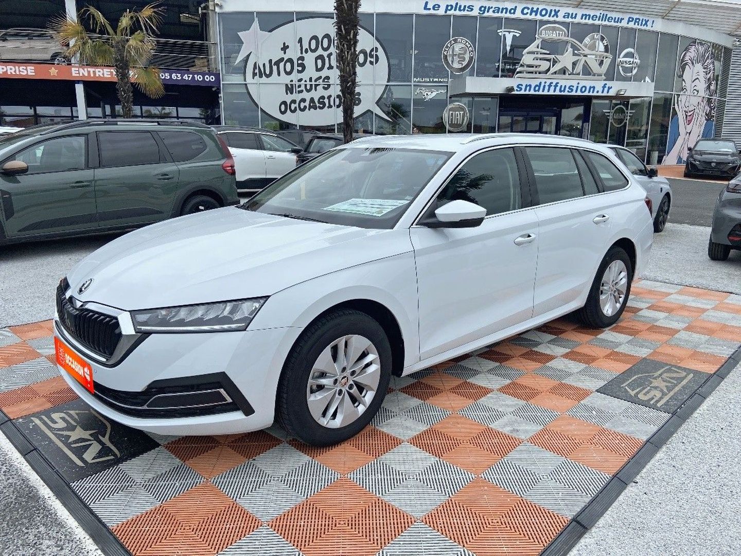 SKODA OCTAVIA COMBI - 2.0 TDI 115 BV6 AMBITION Caméra ADML