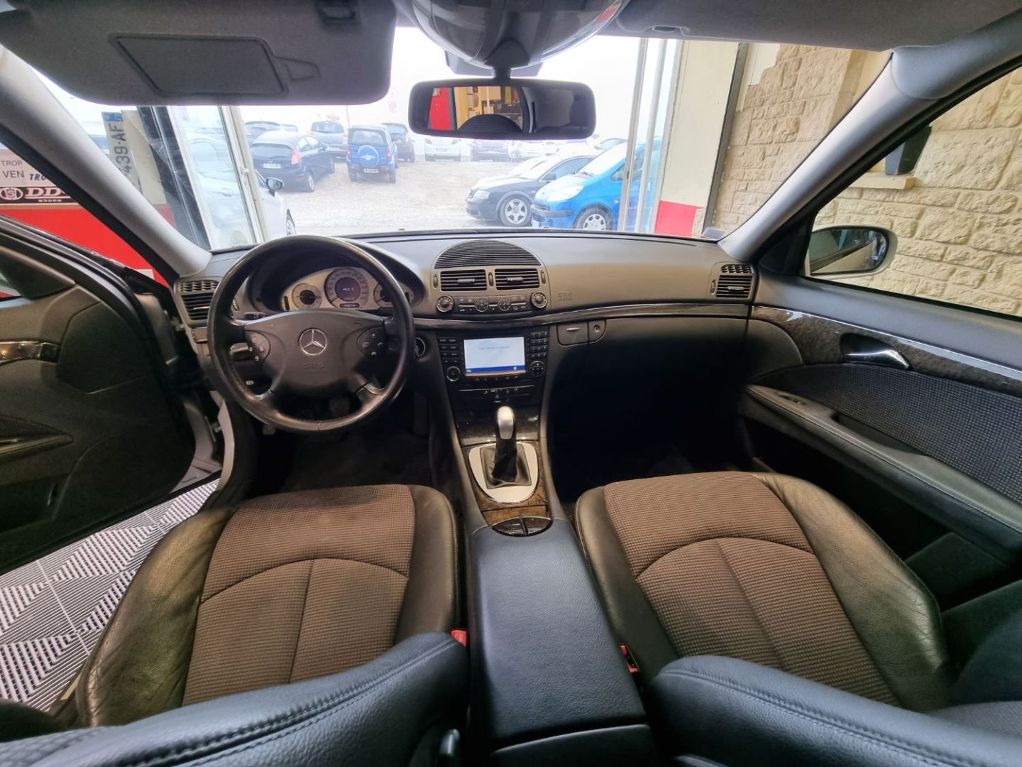 MERCEDES-BENZ CLASSE E III (W211) - TRES BELLE 2.7CDI Avangarde