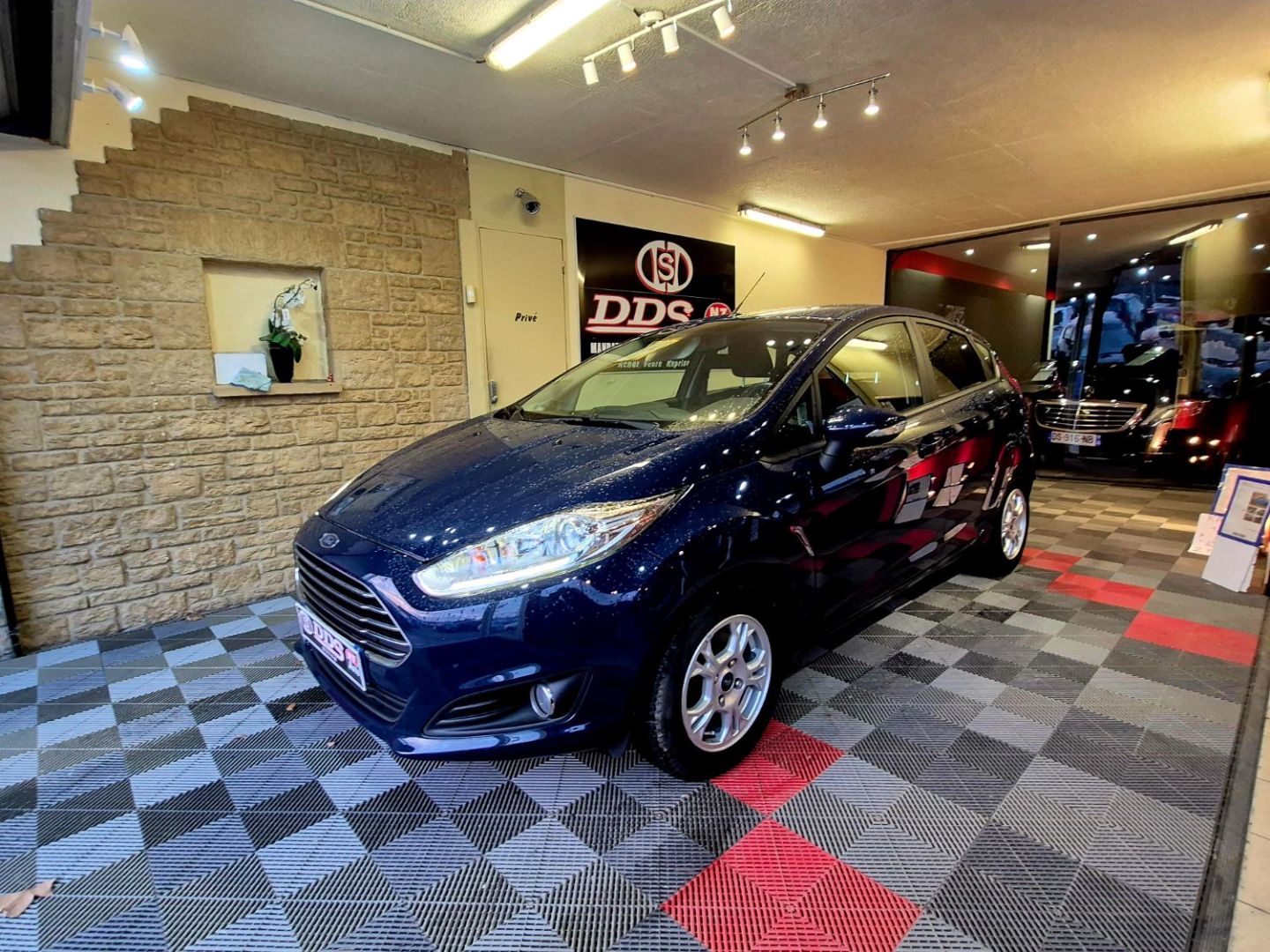 FORD FIESTA - 95 CV TITANIUM CLIM REGUL DISTRI VIDANGE NEUF CT OK