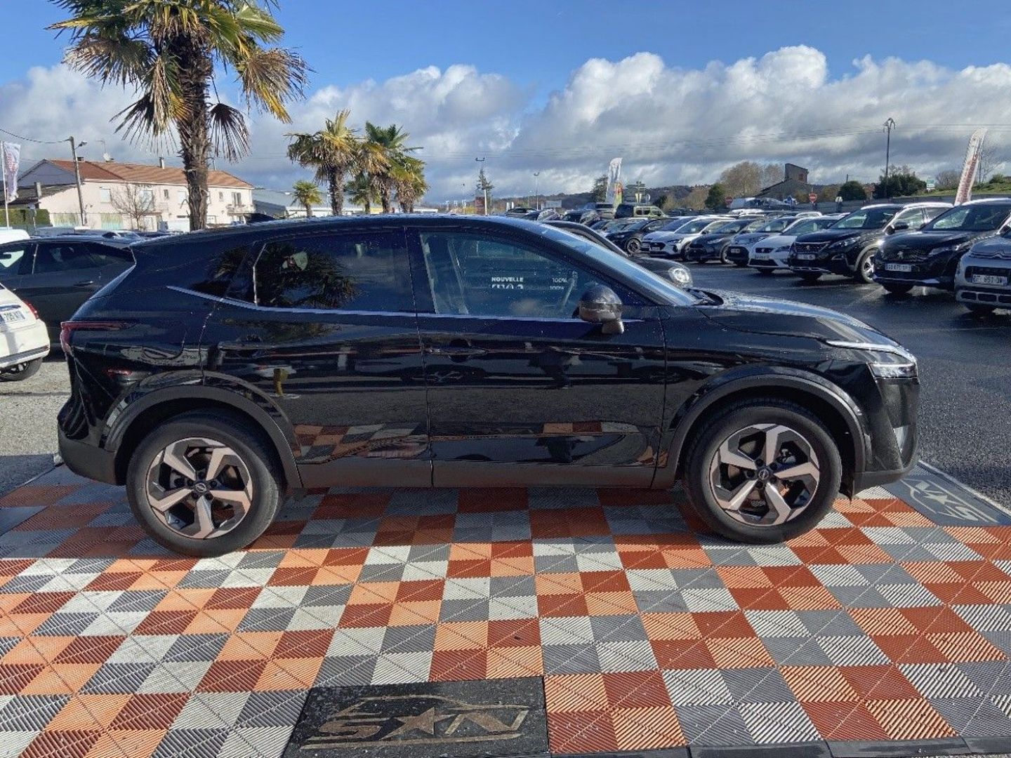 NISSAN QASHQAI - Mild Hybrid 158 X-TRONIC N-CONNECTA Hayon GPS Caméra 360° Pack Hiver