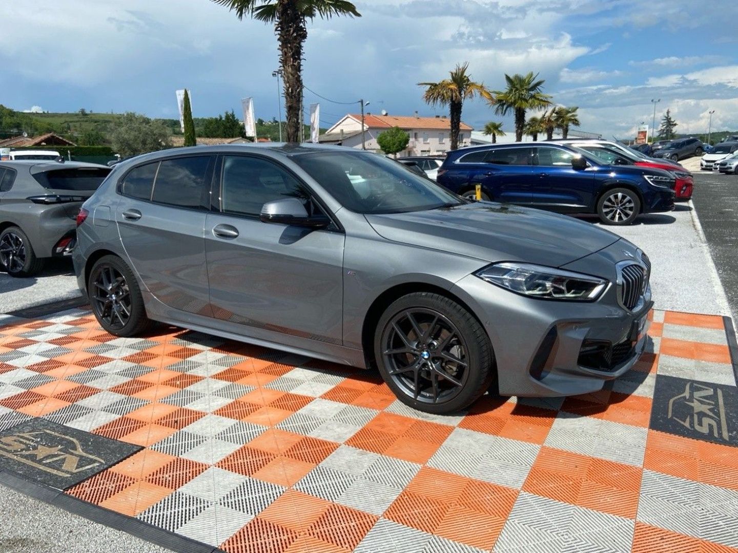 BMW SERIE 1 - 118iA 136 DKG7 M SPORT GPS Pro Caméra JA 18" Keyless
