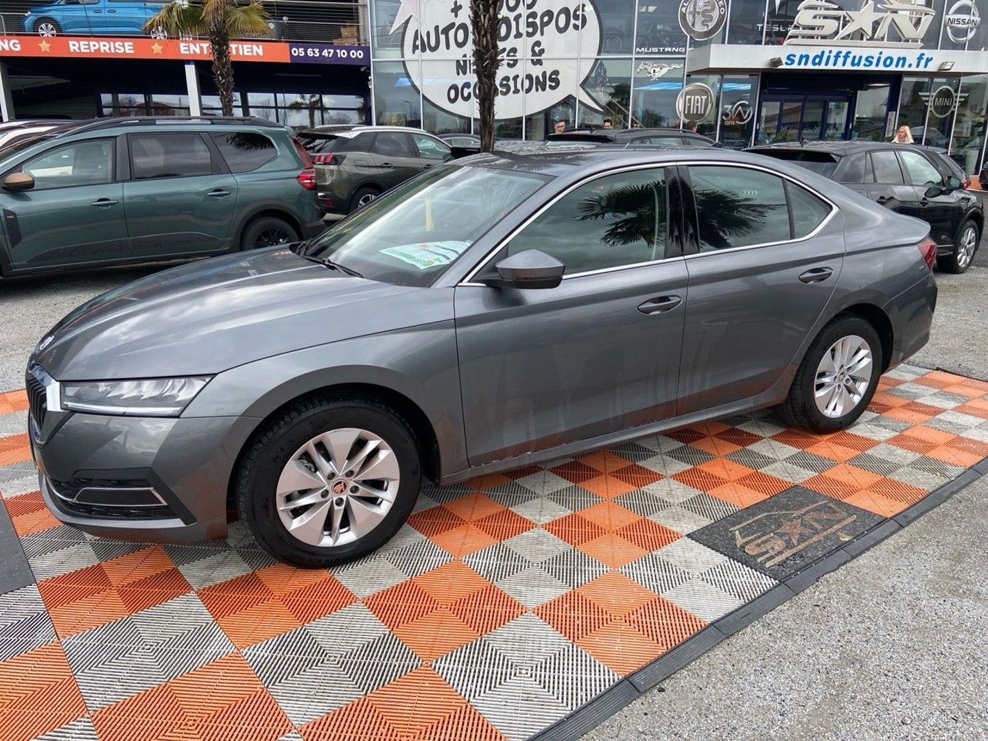 SKODA OCTAVIA - 2.0 TDI 115 BV6 SELECTION Caméra